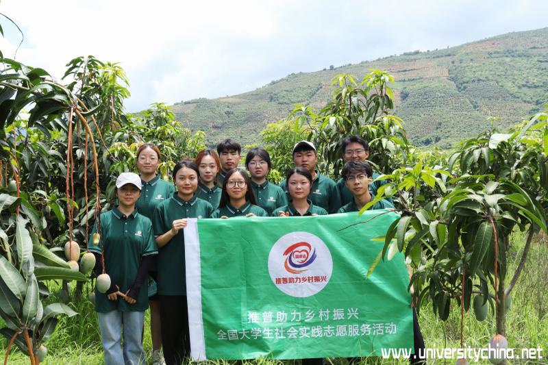 “四只耳朵”实践团 推普助力乡村振兴.jpg